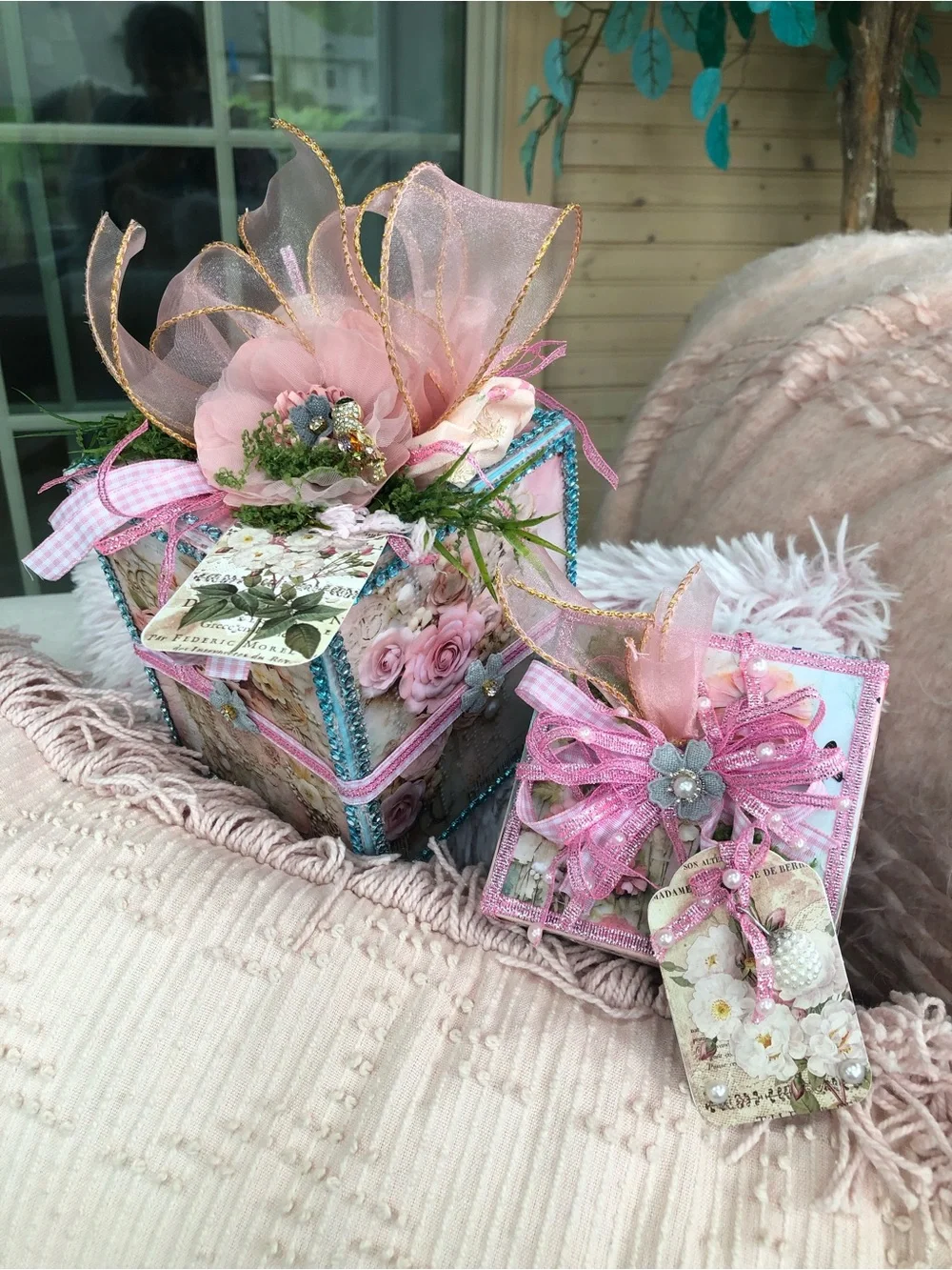 Hand Crafted Pink Floral Decor Gift Boxes with Blue Trim - Picture 7 of 14